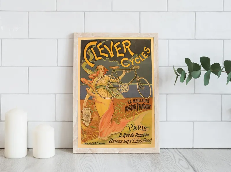 Постер «Велосипеды - Умные циклы» на стене в офисе
