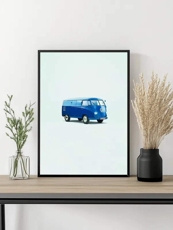 Постер «Фольксваген Т1» над диваном в гостиной