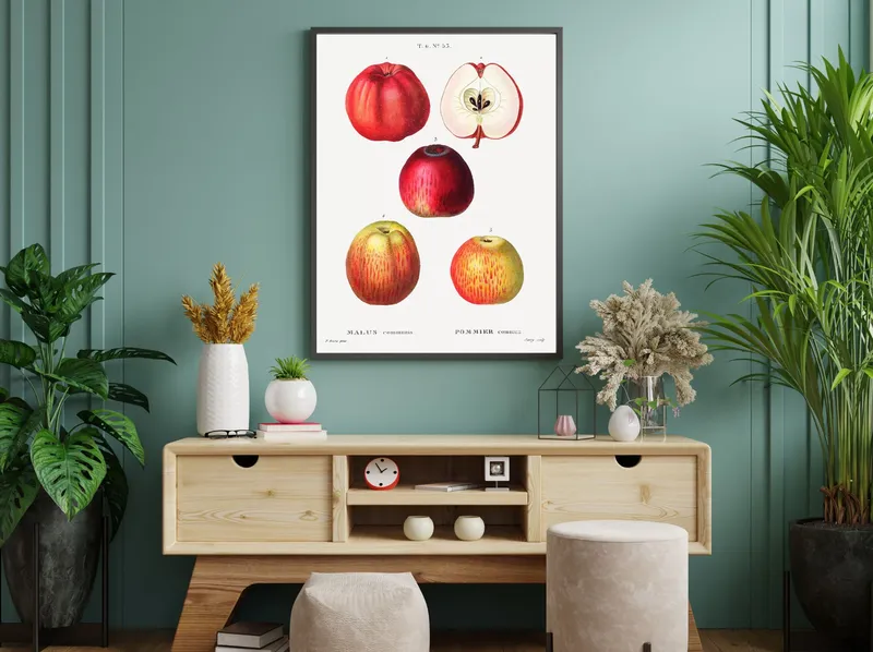 Постер «Фрукты - Красные яблоки» над диваном в гостиной