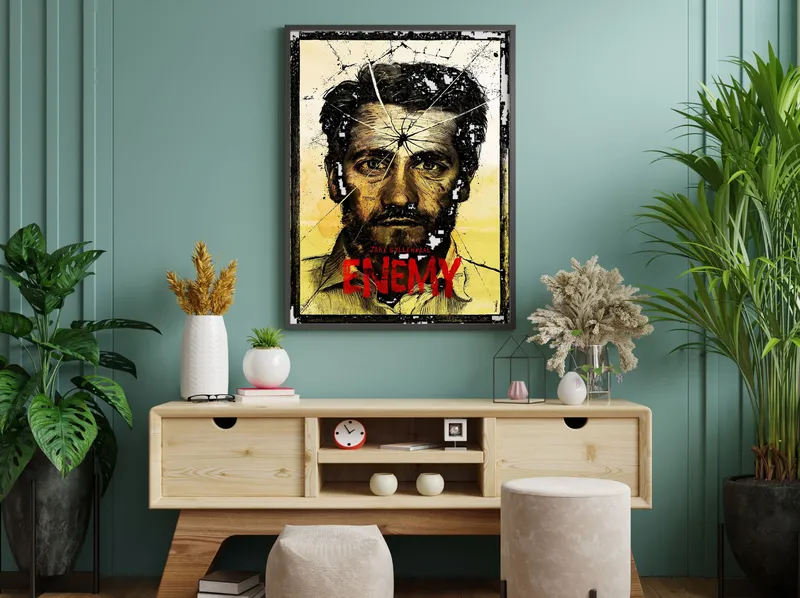 Постер «Постер Враг» на стене в офисе