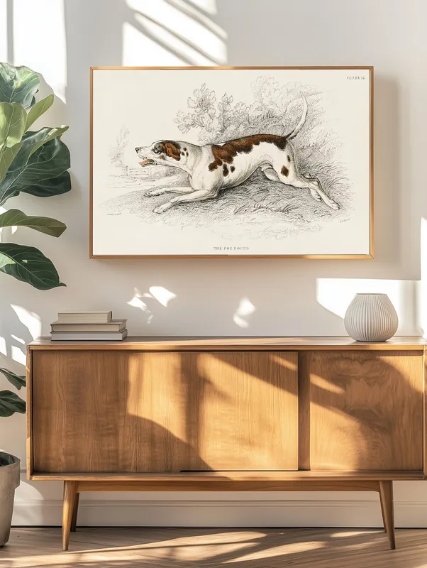 Постер «Лисья гончая» на стене в офисе