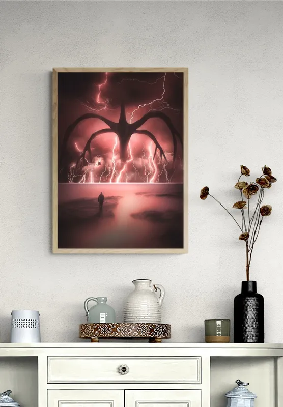 Постер «Очень странные дела — Surfer Boy Pizza» на стене в офисе