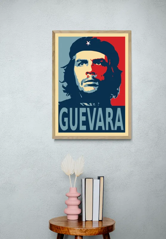 Постер «Постер Че Гевара поп-арт — революционный портрет» над диваном в гостиной