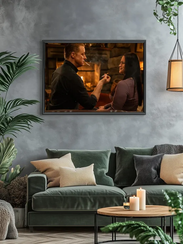 Постер «Постер Засланец из космоса — Гарри и Аста у камина» над диваном в гостиной