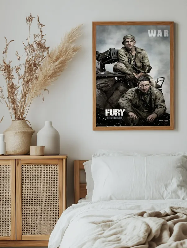 Постер «Постер Ярость — Бернтал и ЛаБаф, персонажный плакат Война» над диваном в гостиной