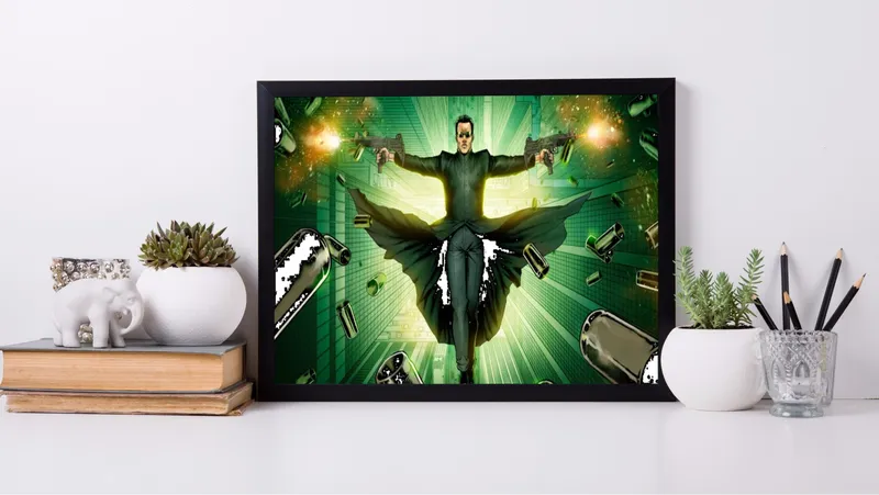 Постер «Постер Матрица — Нео в бою с оружием» над диваном в гостиной