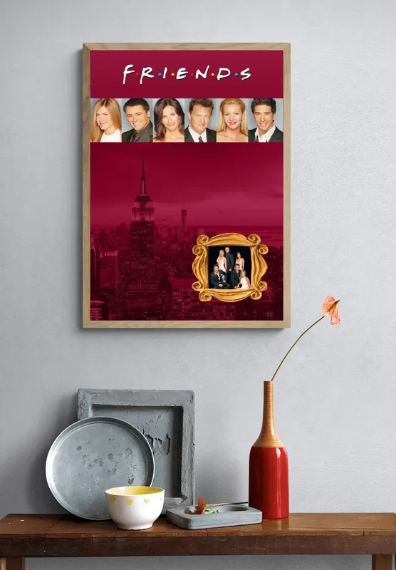 Постер «Постер Друзья — коллаж с Нью-Йорком» над диваном в гостиной