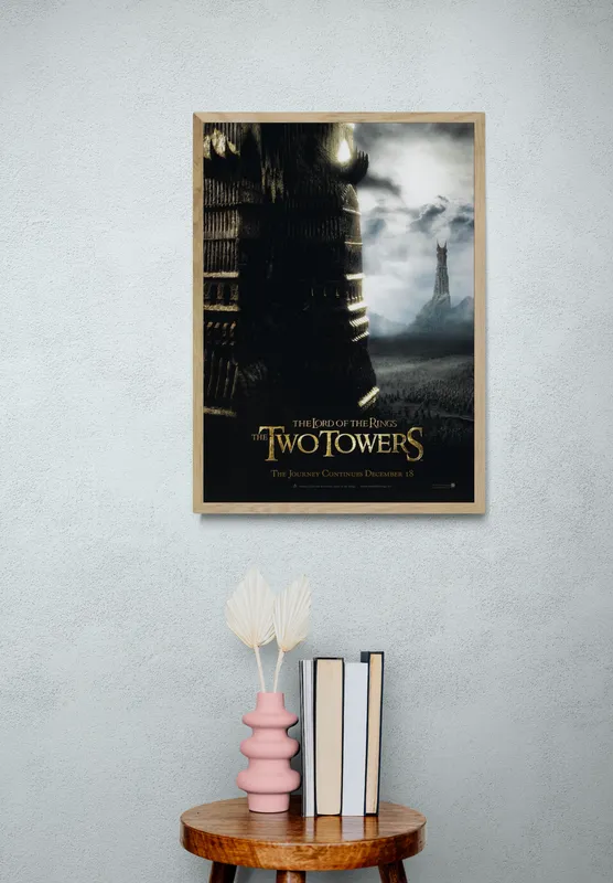 Постер «Постер Властелин колец: Две башни — Барад-Дур и Ортханк» на стене в офисе