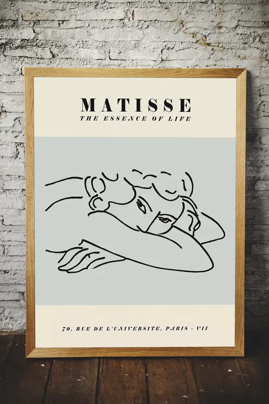 Постер «Анри Матисс - выставочный плакат-3» над диваном в гостиной