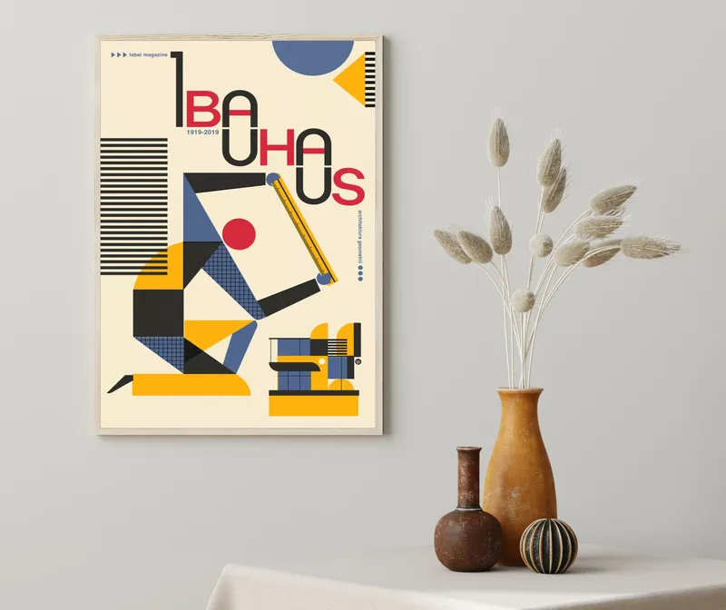 Постер «Баухаус - Архитектура» на стене в офисе