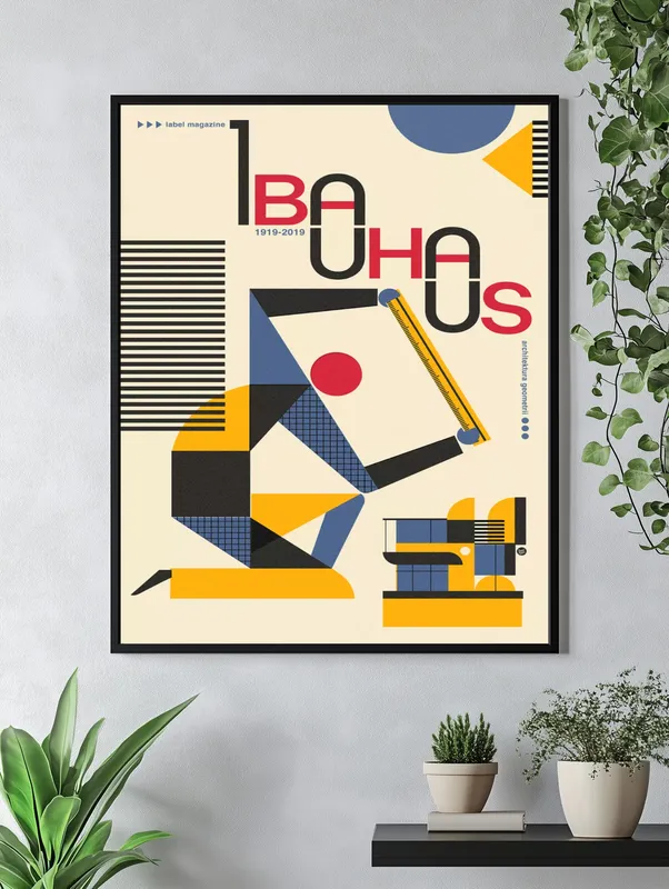 Постер «Баухаус - Архитектура» над диваном в гостиной