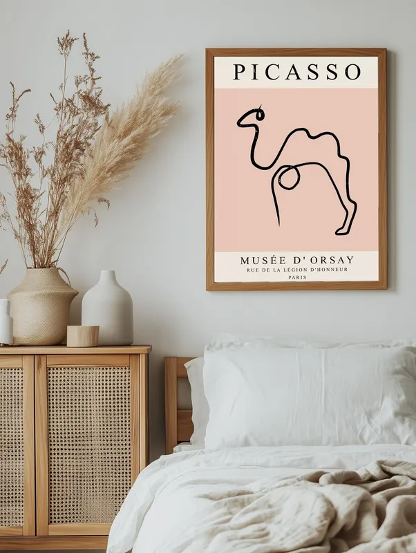 Постер «Пабло Пикассо - Верблюд» на стене в офисе