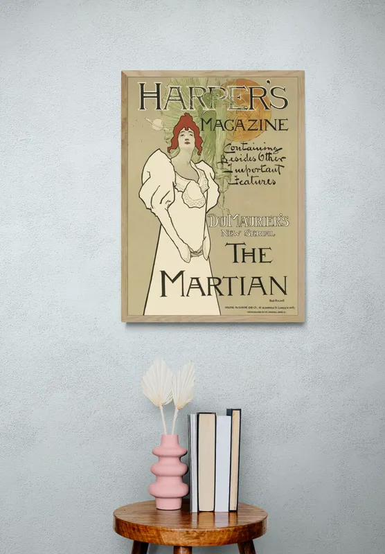 Постер «Рекламный плакат - Harpers Magazine, The Martian» над диваном в гостиной