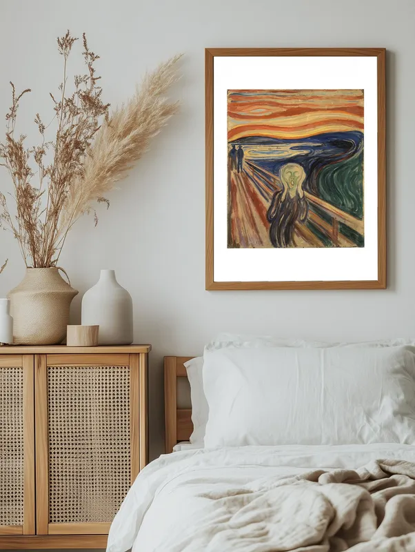 Постер «Бесконечный &amp;quotКрик&amp;quot Эдварда Мунка» над диваном в гостиной