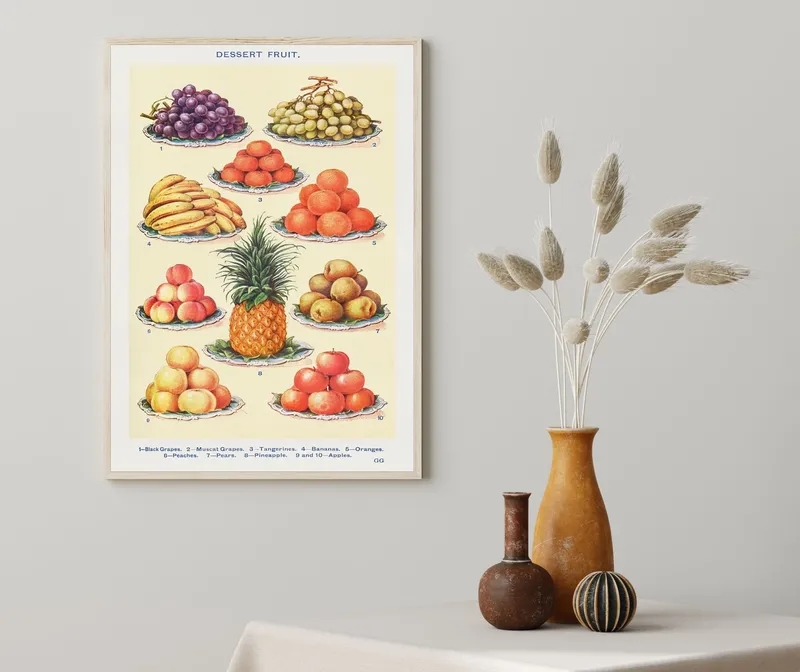 Постер «Еда - Фруктовые десерты» над диваном в гостиной