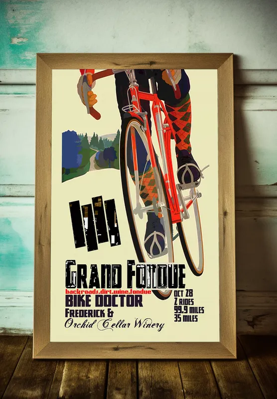 Постер «Велогонка Гранд Фондю» над диваном в гостиной