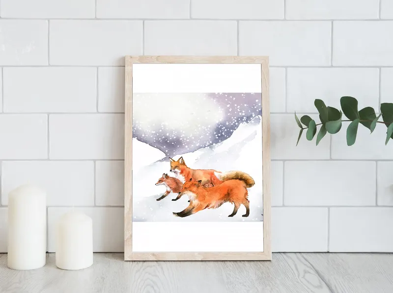 Постер «Лисы - Стая лисиц на прогулке» над диваном в гостиной