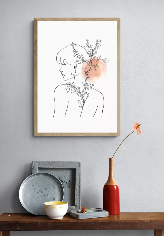 Постер «Силуэт со спины» над диваном в гостиной