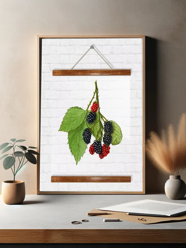 Постер «Прозрачный постер - Веточка со спелой ежевикой» над диваном в гостиной