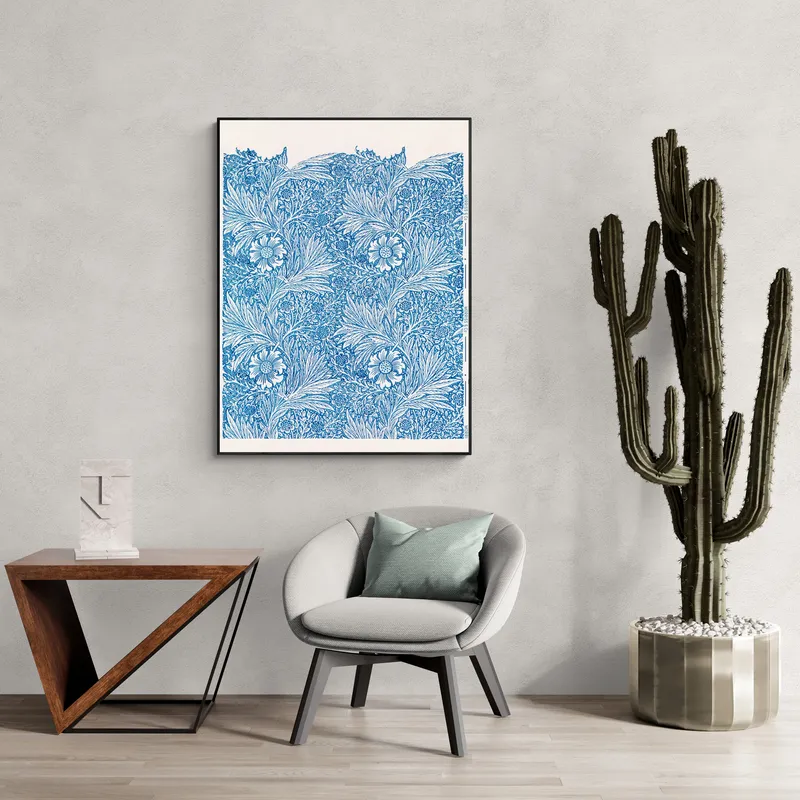 Постер «Уильям Моррис - Узор из голубых календул» над диваном в гостиной