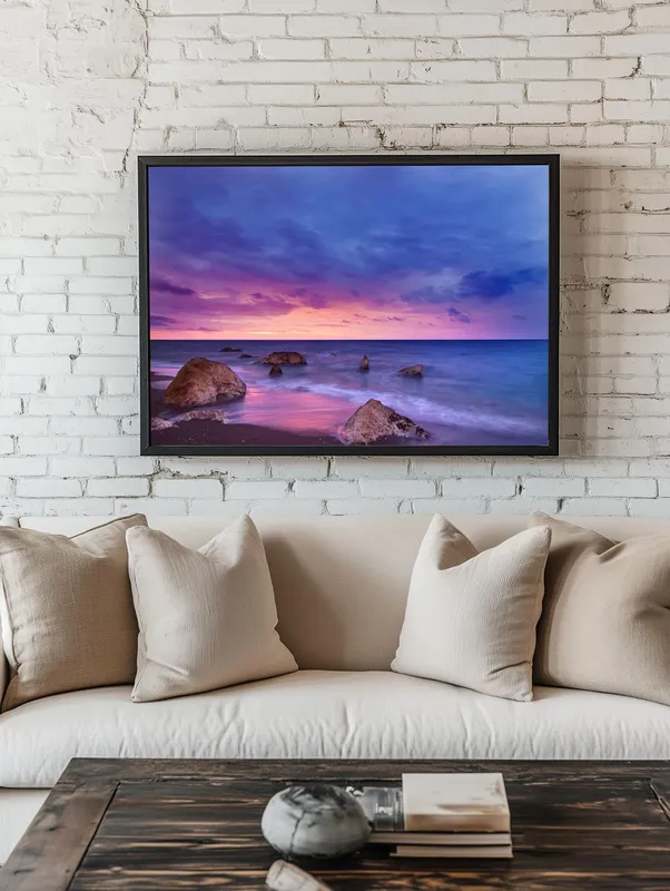 Постер «Синий закат» на стене в офисе