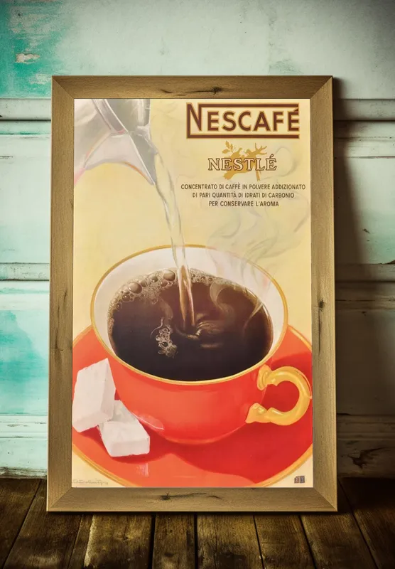 Постер «Рекламный плакат - Бодрящий кофе Nescafe» над диваном в гостиной