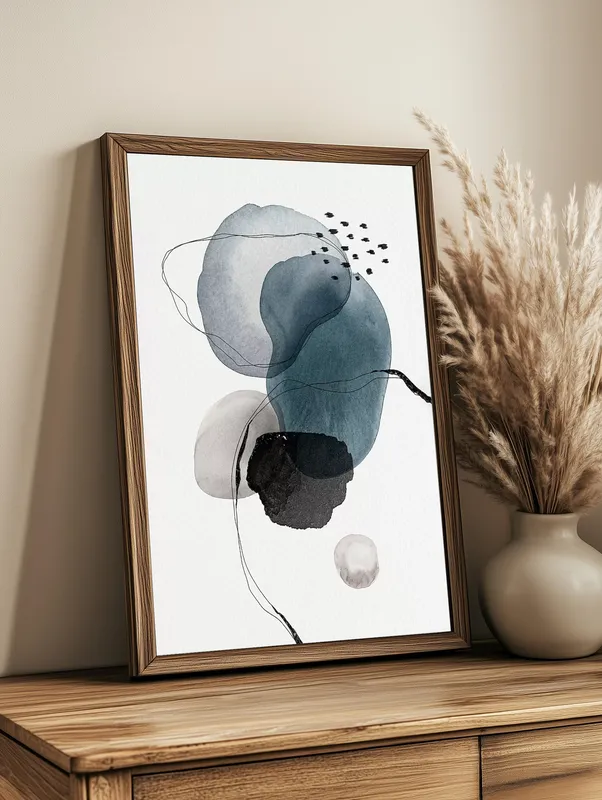 Постер «Акварельные пятна» на стене в офисе