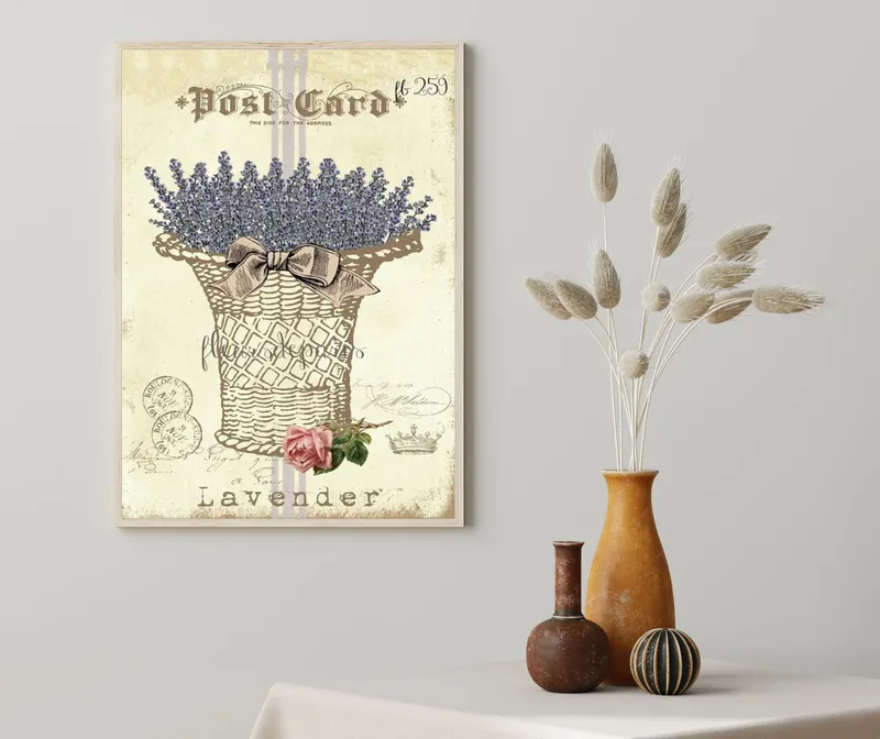Постер «Цветы и растения - Лаванда в корзине» над диваном в гостиной