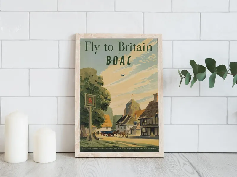 Постер «Афиша - Fly to Britain» на стене в офисе