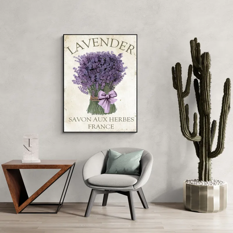 Постер «Цветы и растения - Французский мотив» над диваном в гостиной