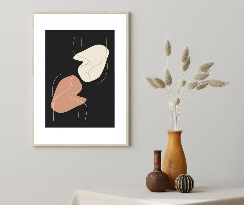 Постер «Зеркальное Отражение» на стене в офисе