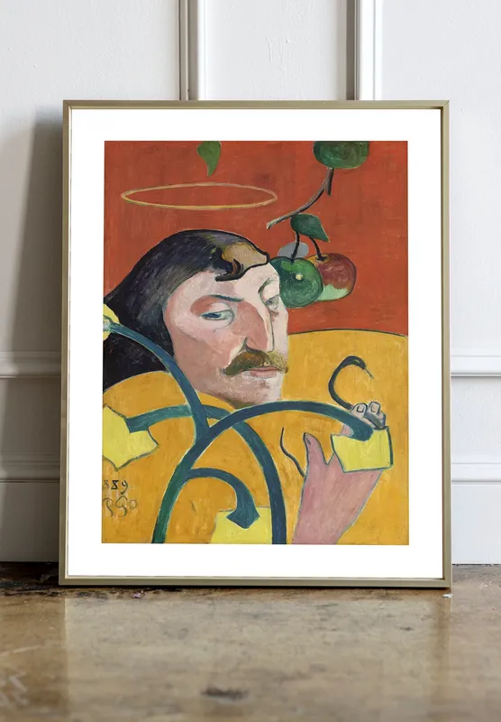 Постер «Поль Гоген - Автопортрет с нимбом» над диваном в гостиной