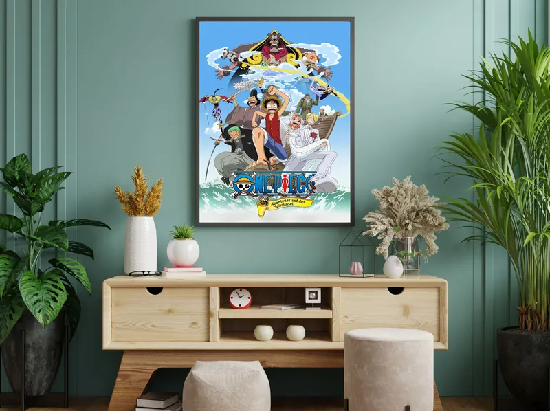 Постер «Ван-Пис» над диваном в гостиной