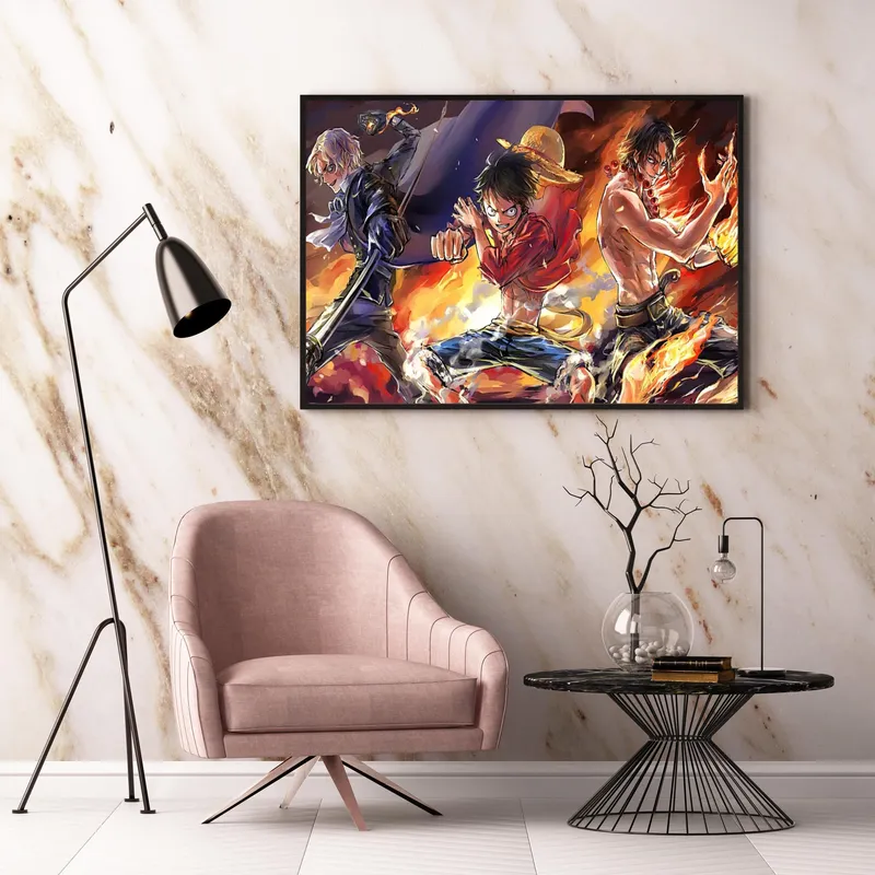 Постер «Ван-Пис. Персонажи» над диваном в гостиной