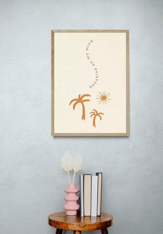 Постер «Лето - Пляжное настроение» над диваном в гостиной