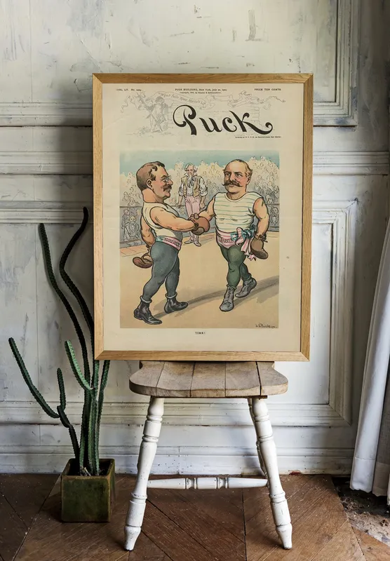 Постер «Бокс - Президенты на ринге» над диваном в гостиной