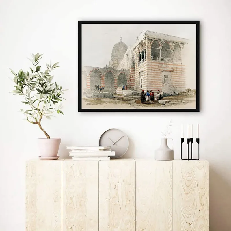 Постер «Древняя гробница» над диваном в гостиной