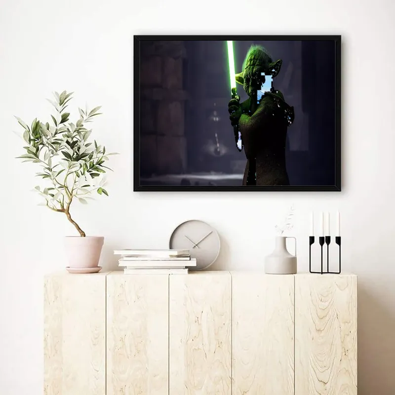 Постер «Star Wars: Звездные войны - Йода» над диваном в гостиной