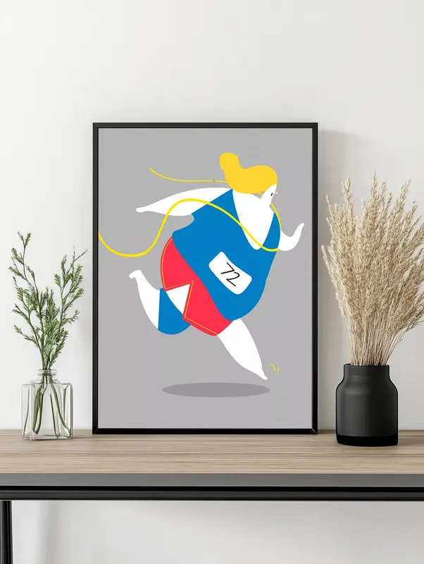 Постер «Бегущая девушка» на стене в офисе