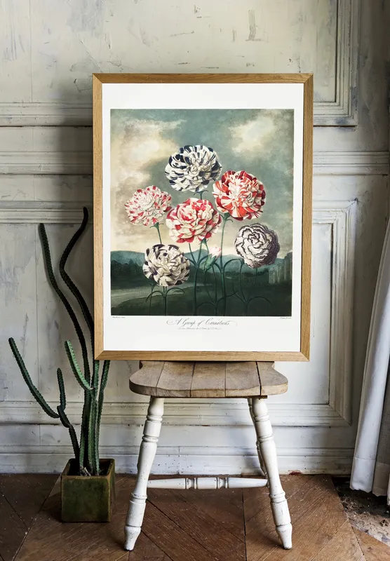 Постер «Пестрые гвоздики» на стене в офисе