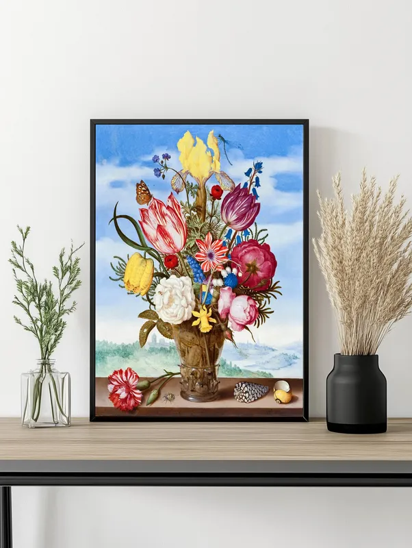 Постер «Летний букет» над диваном в гостиной