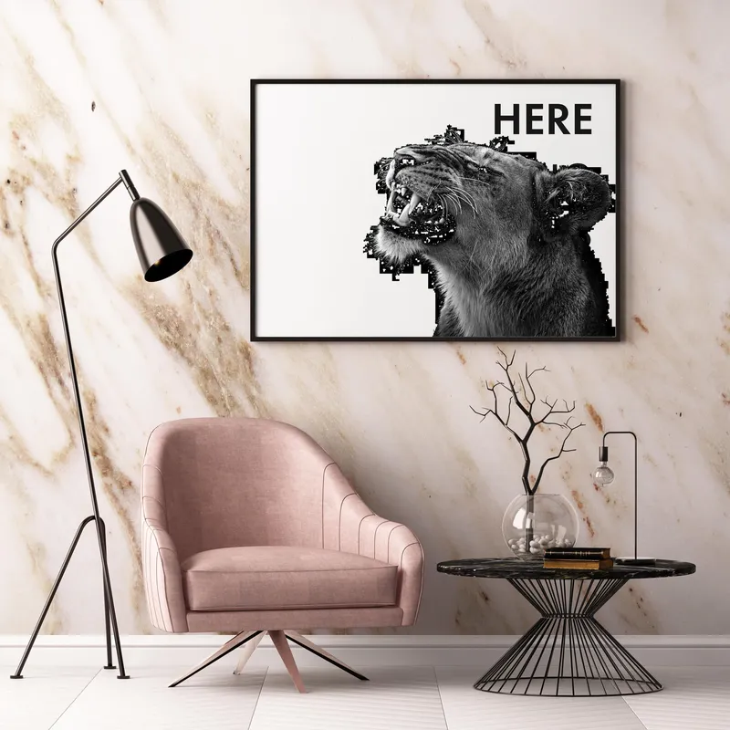 Постер «Оскал львицы» на стене в офисе