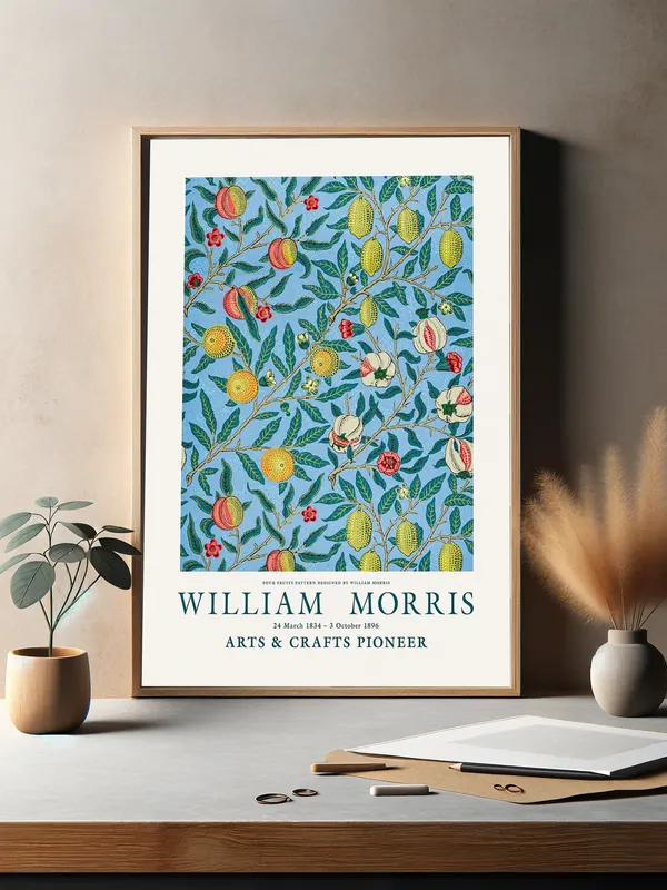 Постер «Уильям Моррис - Четыре фрукта» на стене в офисе