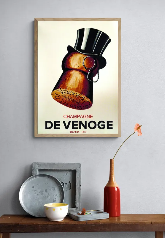 Постер «Шампанское De Venoge» на стене в офисе