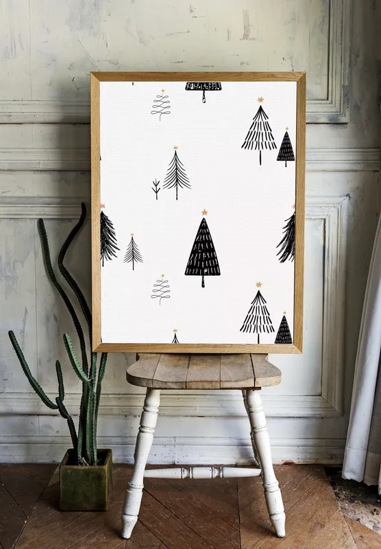 Постер «Новый Год - Черно-белые елки» на стене в офисе