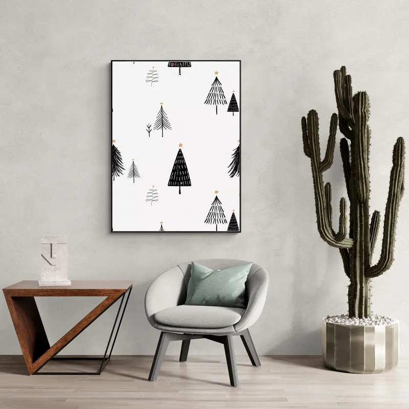 Постер «Новый Год - Черно-белые елки» над диваном в гостиной