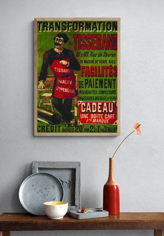 Постер «Постер Ткач» над диваном в гостиной