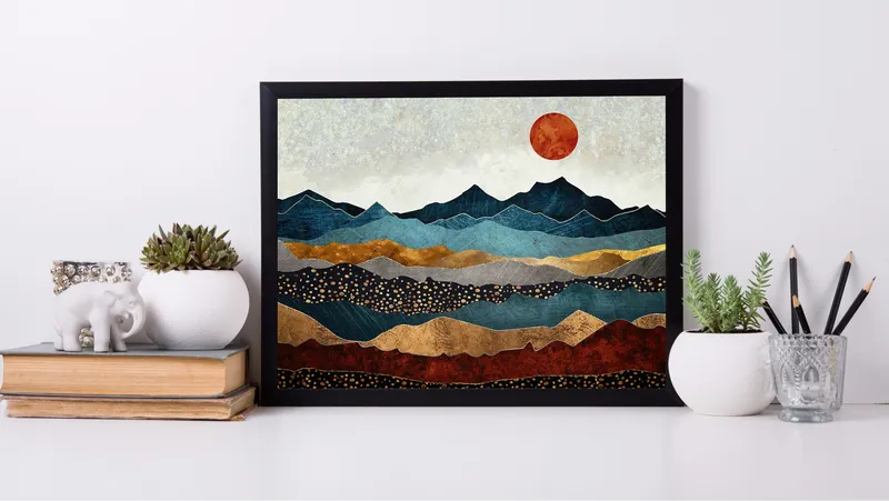 Постер «Цветные волны» на стене в офисе