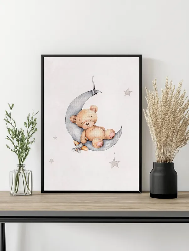 Постер «Спящий Мишка» на стене в офисе
