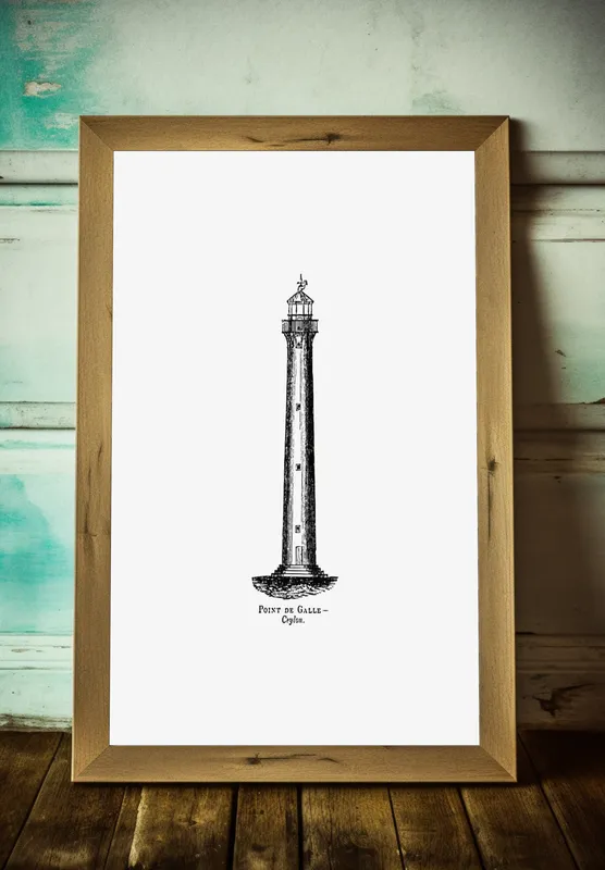 Постер «Маяки - Маяк Галле» над диваном в гостиной